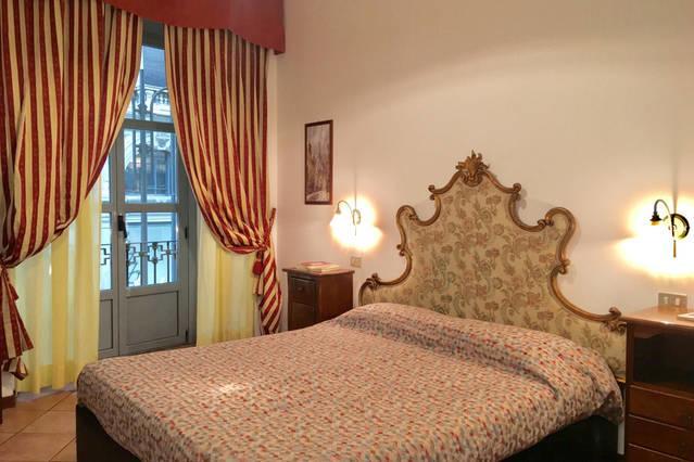 Flat In Piazza Duomo Apartamento Milán Exterior foto